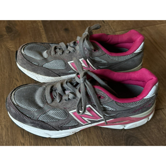 New Balance 990v3 Womens 8.5 Breast Cancer Awareness Running Shoes Gray Pink - Picture 2 of 16